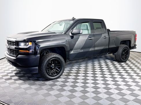 Used 2017 Chevrolet Silverado 1500 W/T image 4