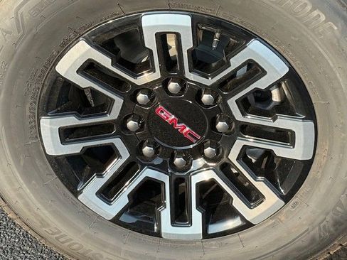 New 2026 GMC Sierra EV Elevation image 12