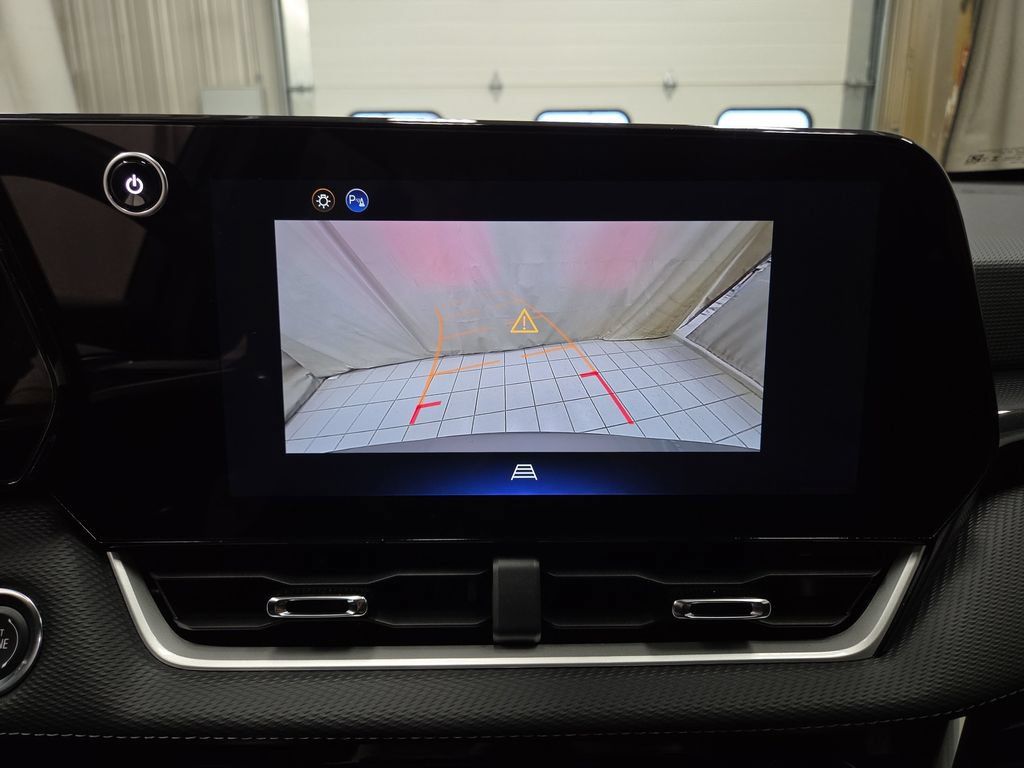 Used 2026 Chevrolet Equinox LT AWD/4WD image 25