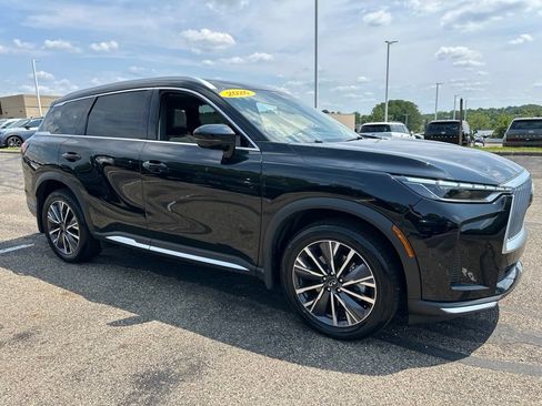 Certified 2026 INFINITI QX60 Luxe w/ Family Package AWD/4WD image 16