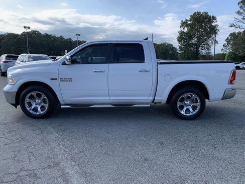 Used 2014 RAM 1500 Laramie w/ Convenience Group image 8