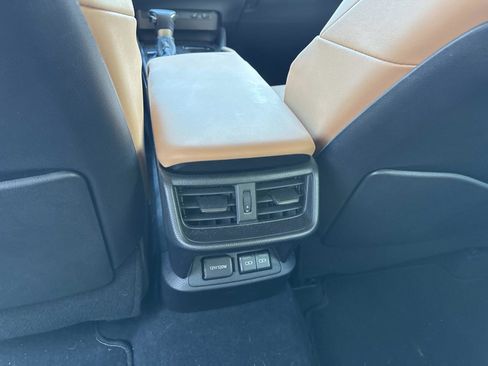 Used 2025 Lexus ES 300h w/ Premium Package image 17