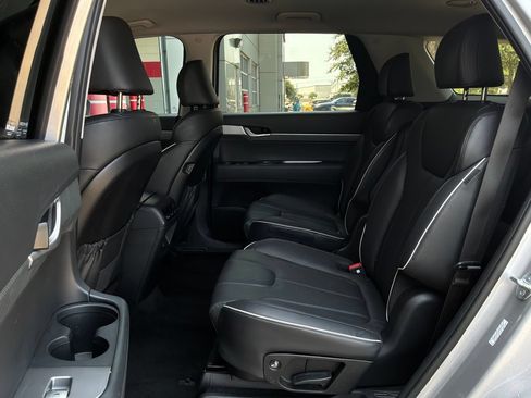 Used 2025 Hyundai Palisade SEL FWD image 12