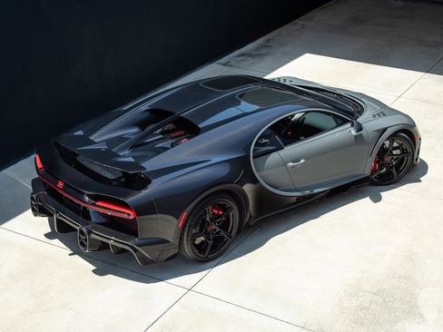 Used 2024 Bugatti Chiron Super Sport image 18