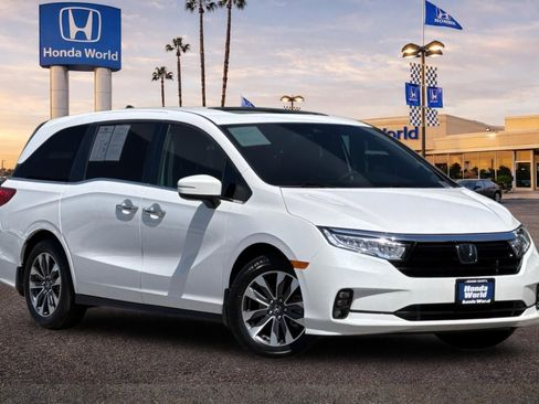 Certified 2023 Honda Odyssey EX-L image 2
