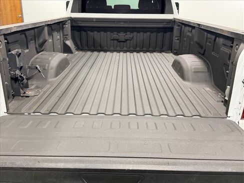 Used 2024 Chevrolet Silverado 3500 LT w/ Safety Package image 17