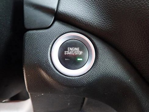 Used 2019 Chevrolet Equinox LT w/ Driver Convenience Package AWD/4WD image 25
