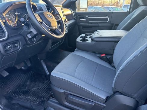 Used 2024 RAM 5500 SLT w/ Quick Order Package 2YG SLT image 18