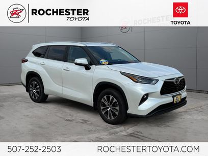 Used 2023 Toyota Highlander XLE