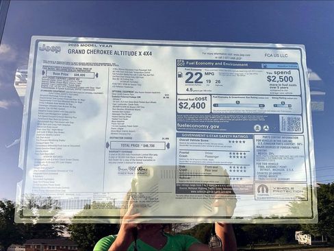 New 2025 Jeep Grand Cherokee Altitude image 14