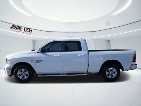 Used 2019 RAM 1500 Classic SLT RWD image 6