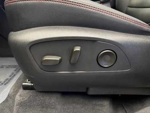 Used 2024 Chevrolet Traverse RS w/ LPO, Floor Liner Package image 12