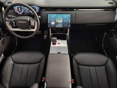 New 2026 Land Rover Range Rover Long Wheelbase SE AWD/4WD image 4