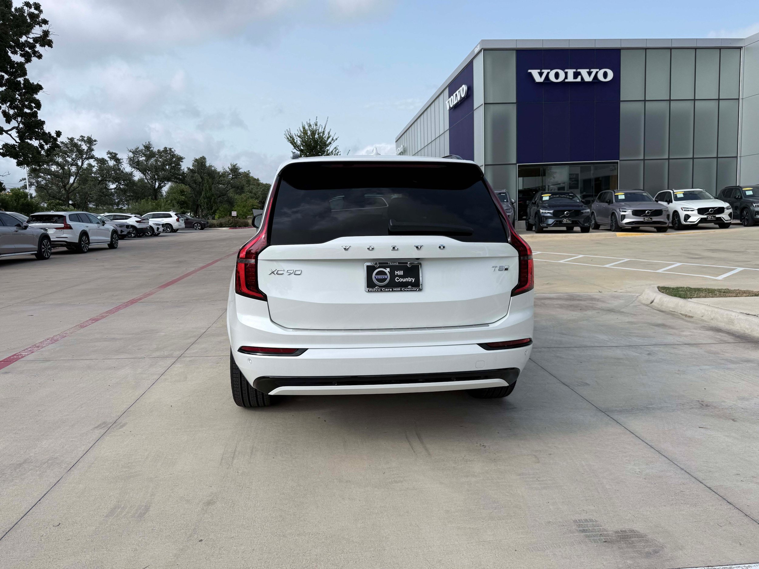 New 2026 Volvo XC90 T8 Ultra w/ Protection Package Premier AWD/4WD image 5