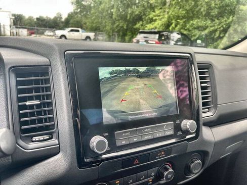 Used 2022 Nissan Frontier S w/ Technology Package RWD image 14