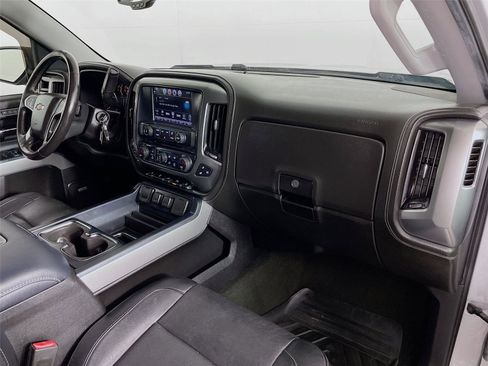 Used 2018 Chevrolet Silverado 1500 LTZ Z71 w/ Redline Edition image 32