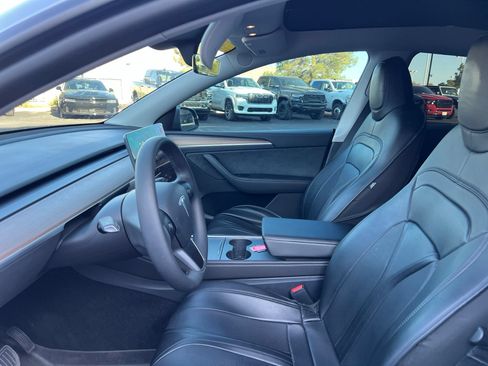 Used 2025 Tesla Model Y Long Range RWD image 25