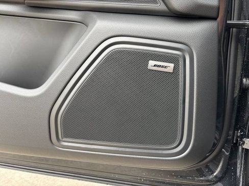 Certified 2026 Porsche Macan AWD/4WD image 23