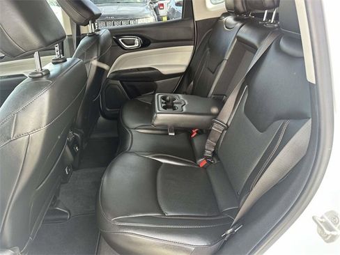 Certified 2022 Jeep Compass Limited w/ Sun and Sound Group image 19