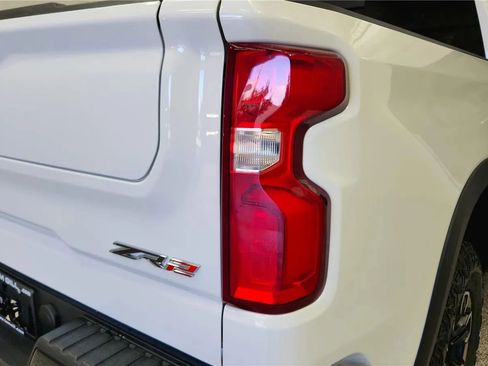 New 2026 Chevrolet Silverado 1500 ZR2 AWD/4WD image 15