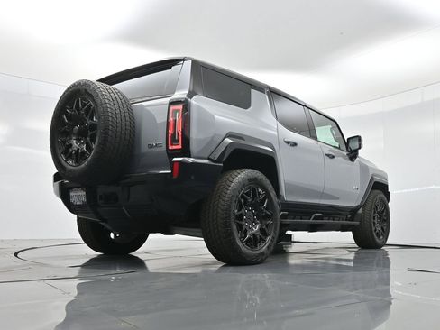 Used 2025 GMC Hummer EV 2X image 47