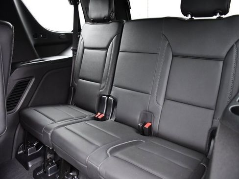 Used 2021 GMC Yukon Denali w/ Denali Premium Package image 23