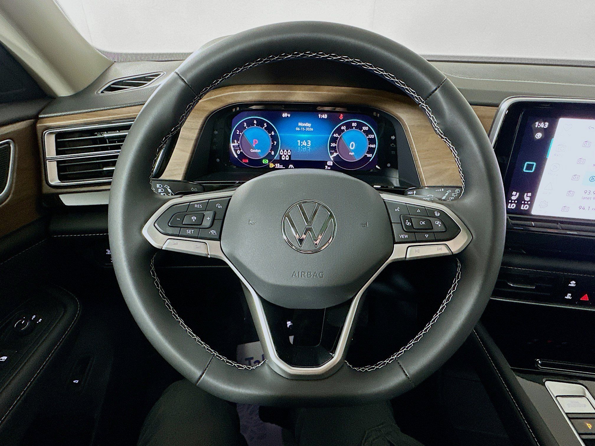 New 2026 Volkswagen Atlas SE AWD/4WD image 11