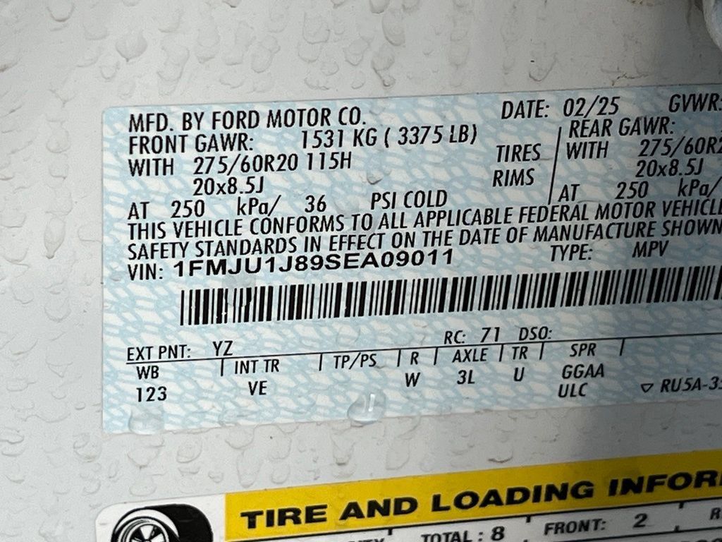 Used 2025 Ford Expedition Active AWD/4WD image 24