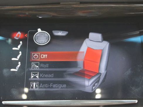 Used 2020 Cadillac Escalade ESV Platinum RWD image 39
