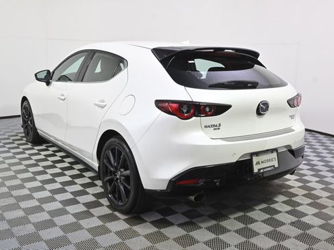 Used 2025 MAZDA MAZDA3 Hatchback w/Premium Plus Pkg AWD/4WD image 4