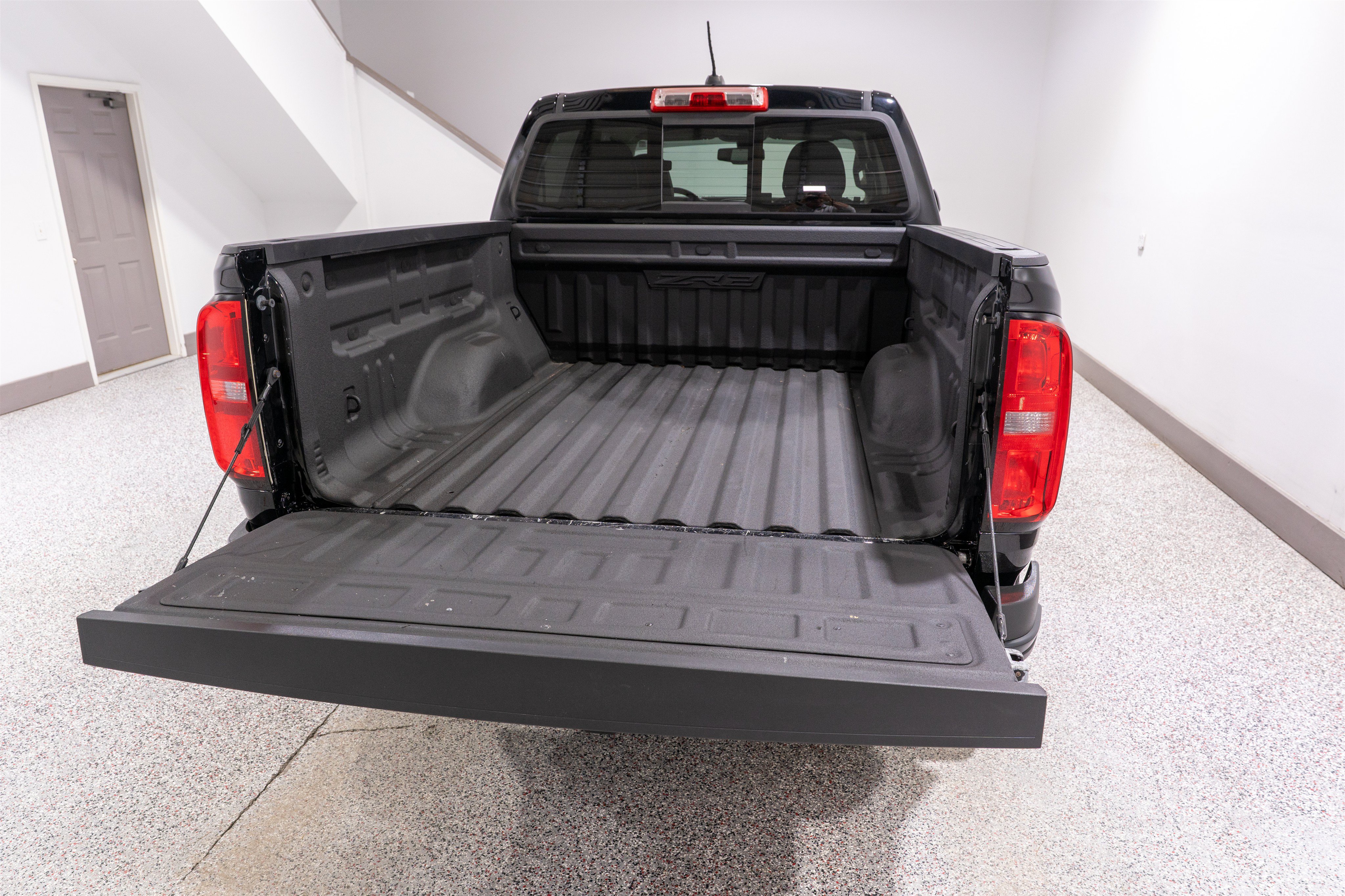 Used 2018 Chevrolet Colorado ZR2 AWD/4WD image 11