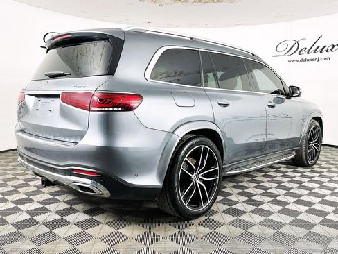 Used 2022 Mercedes-Benz GLS 450 4MATIC w/ AMG Line Exterior image 6