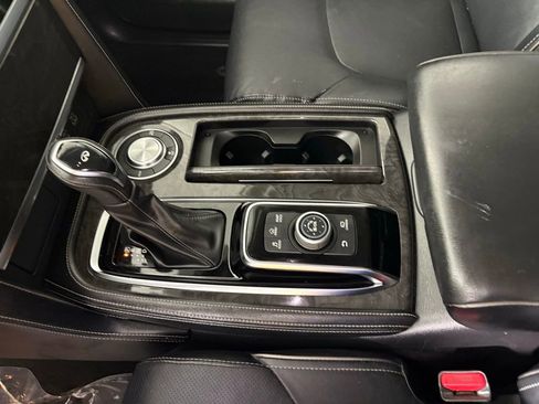 Used 2023 INFINITI QX80 Luxe w/ Cargo Package RWD image 39