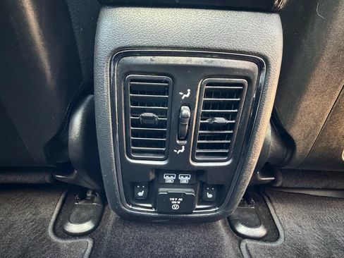 Used 2018 Jeep Grand Cherokee Limited AWD/4WD image 30