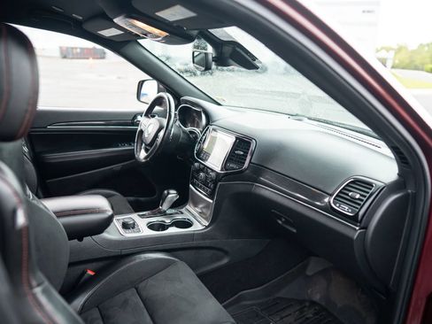 Used 2019 Jeep Grand Cherokee Trailhawk AWD/4WD image 20