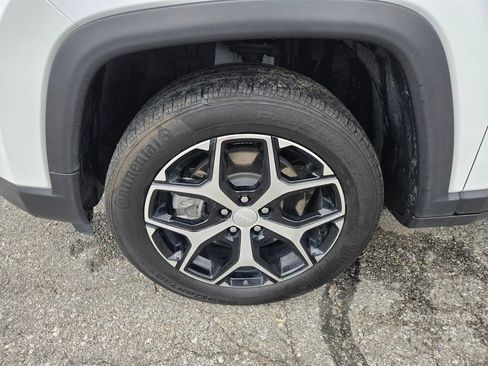 Used 2024 Jeep Compass Limited AWD/4WD image 10