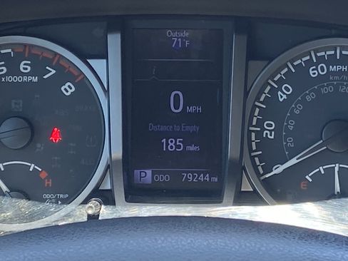 Certified 2020 Toyota Tacoma SR5 RWD image 21