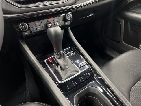 Used 2025 Jeep Compass Latitude w/ Altitude Special Edition image 20