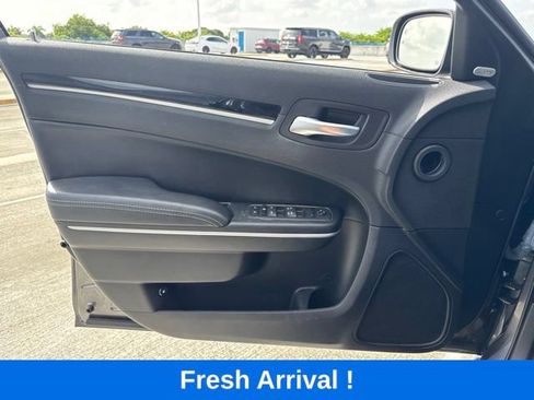 Used 2023 Chrysler 300 S RWD image 12