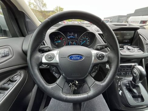 Used 2014 Ford Escape Titanium w/ Equipment Group 401A FWD image 11