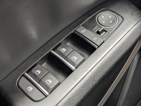 Certified 2025 Kia Soul LX w/ LX Technology Package FWD image 25