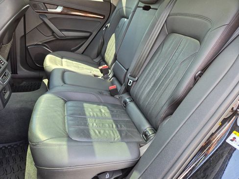 Used 2020 Audi Q5 2.0T Premium w/ Convenience Package AWD/4WD image 27