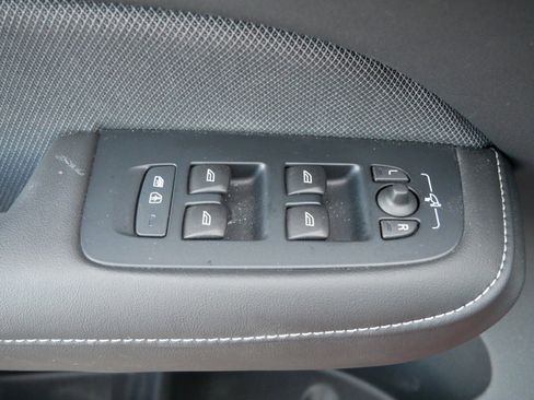 Certified 2024 Volvo S60 T8 Ultimate image 12