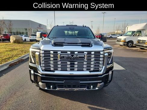 Used 2024 GMC Sierra 2500 Denali w/ Denali Reserve Package image 2