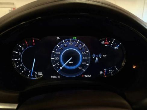 Used 2016 Cadillac XTS Premium image 16