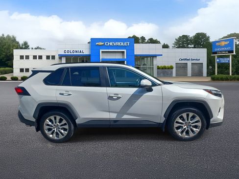 Used 2025 Toyota RAV4 XLE Premium w/ Weather Package AWD/4WD image 3
