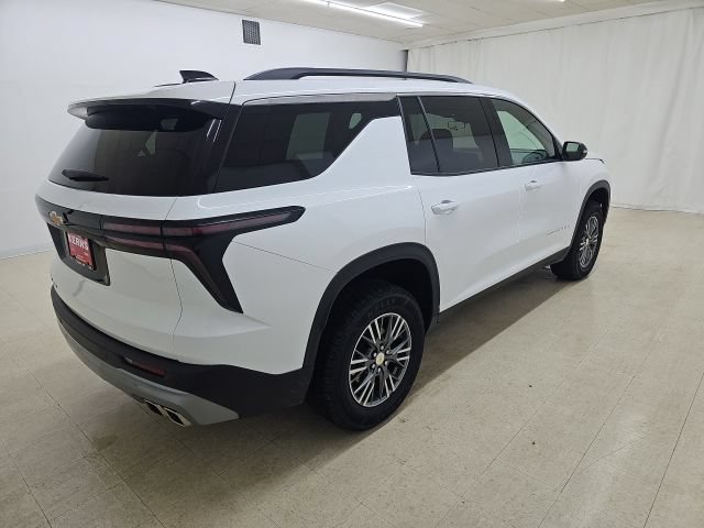 Used 2025 Chevrolet Traverse LT AWD/4WD image 13