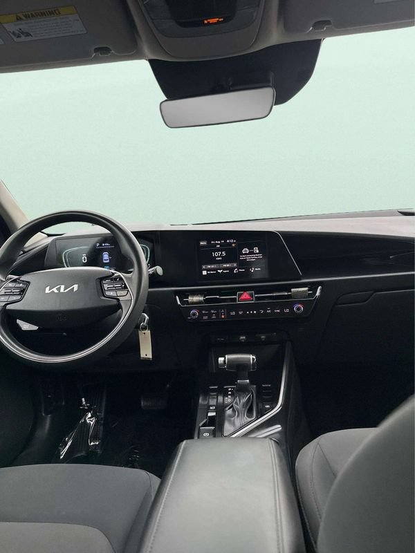 Used 2023 Kia Niro LX FWD image 13