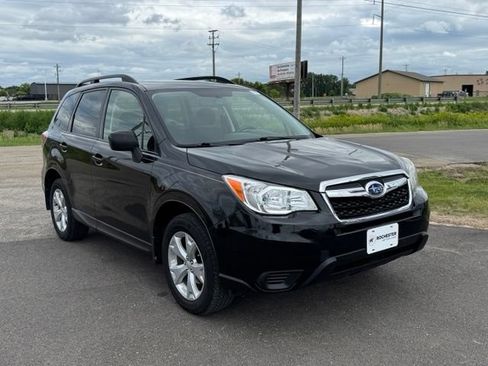 Used 2016 Subaru Forester 2.5i Premium w/ All-Weather Package AWD/4WD image 34