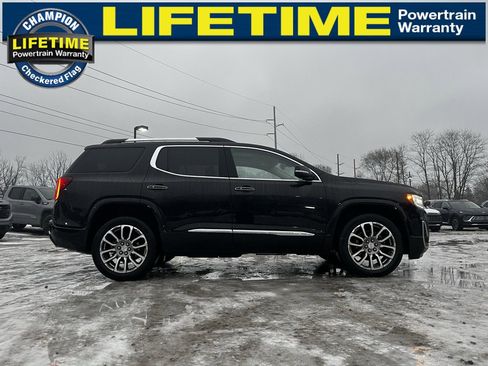 Used 2023 GMC Acadia Denali image 6